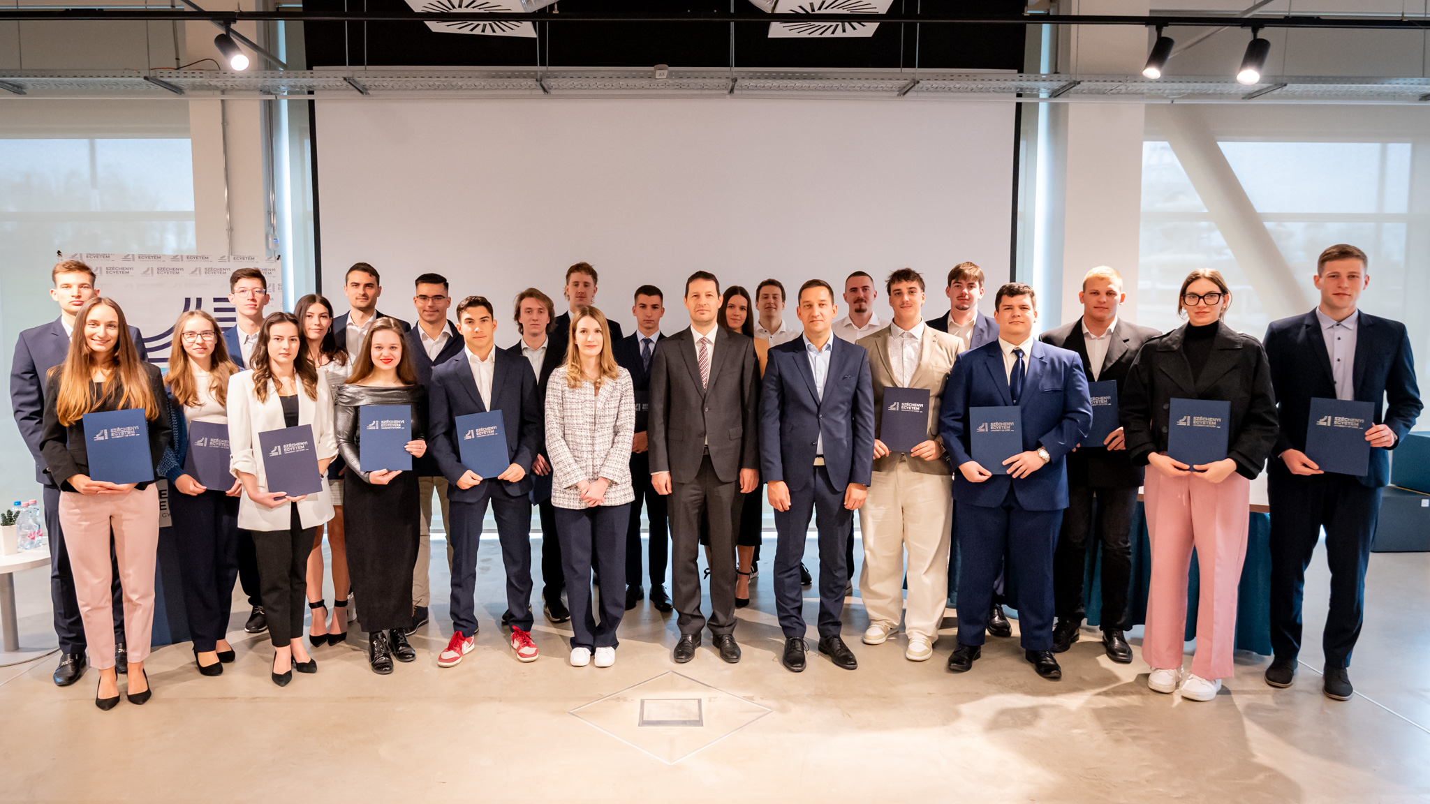 osztondijatado (2).jpg